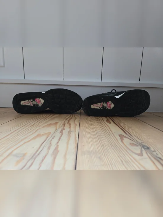 Nike Air Max Black Pink Running Shoes Women’s 11 - Picture 5 of 7